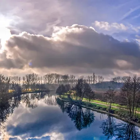 Camping Awesome Stacaravan In