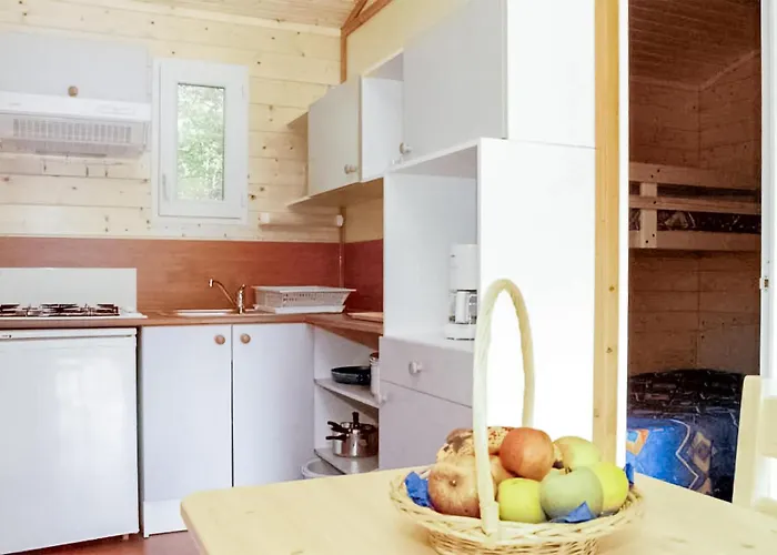 Awesome Stacaravan In *